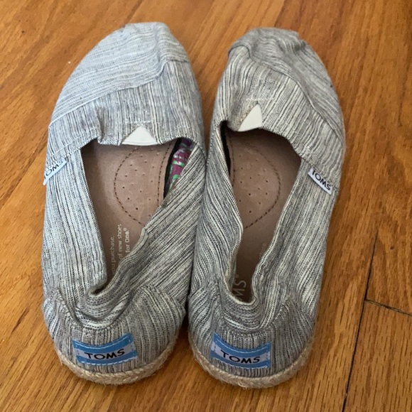 Toms canvas slip ons - Picture 4 of 4